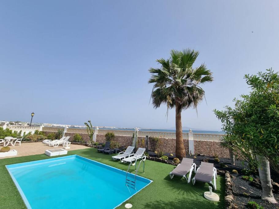 La Casa De Las Palomitas Corralejo Luaran gambar